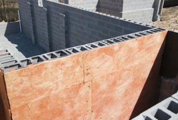 Залепена греда: плюсовете и минусите на използване в строителството