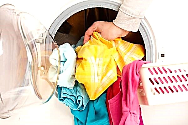 Počas prania boli veci umyté: ako uložiť a obnoviť predchádzajúcu farbu