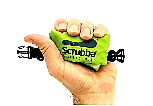 Scrubba Mini - a palm-sized washer