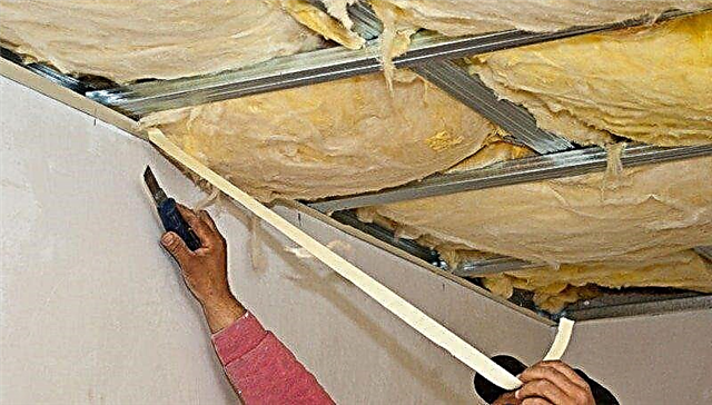 The better to insulate the ceiling in a wooden house