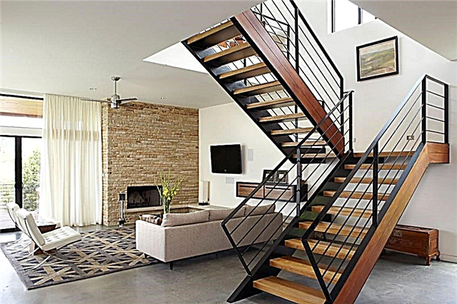 Escaleras combinadas al segundo piso de la casa.