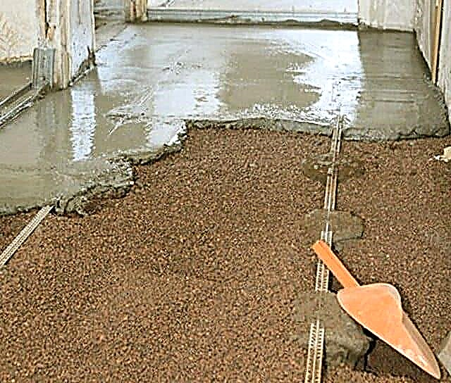 膨張粘土を使用した日曜大工の床スクリード
