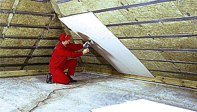 The technology of internal insulation of the attic with mineral wool