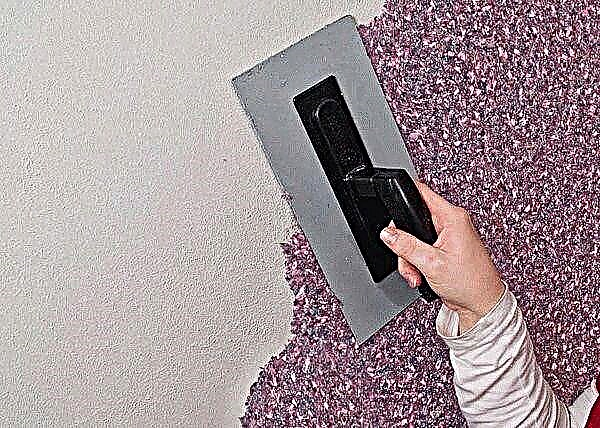 Como colar papel de parede líquido com suas próprias mãos?