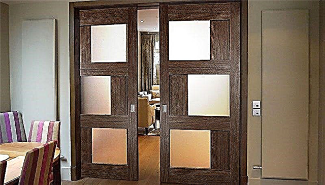 The device and features of sliding interior doors