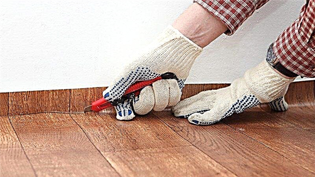 Instrucciones para colocar linóleo sobre un piso de madera.