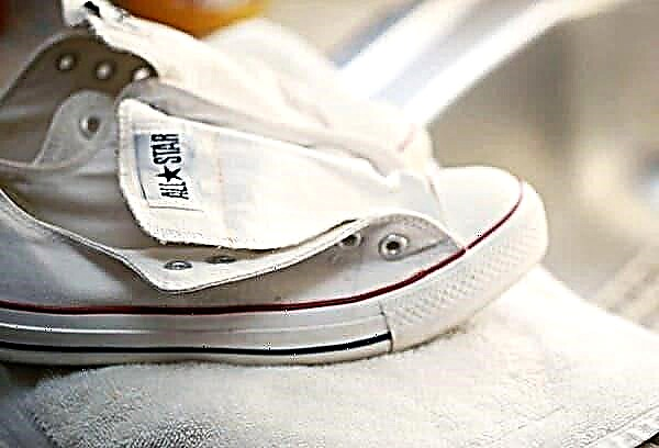 We erase the “converse” and other fabric sneakers correctly