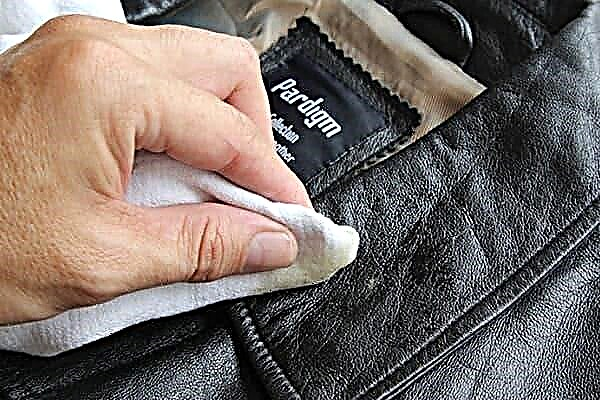 Est-il possible de laver une veste en cuir dans une machine à écrire ou au moins manuellement?