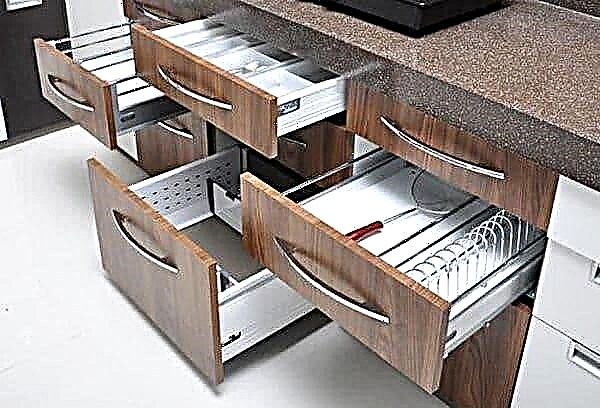 So ziehen Sie eine Schublade aus einem modernen Küchenset